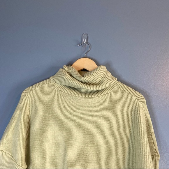Lillusory Green Ribbed Knit Oversized Turtleneck Sweater - Picture 5 of 10